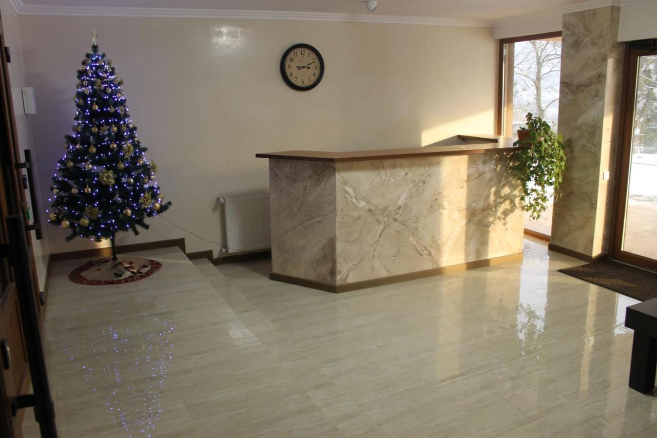 Латориця Hotell Suskovo Exteriör bild